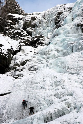 Arrampicata sulle cascate Nardis